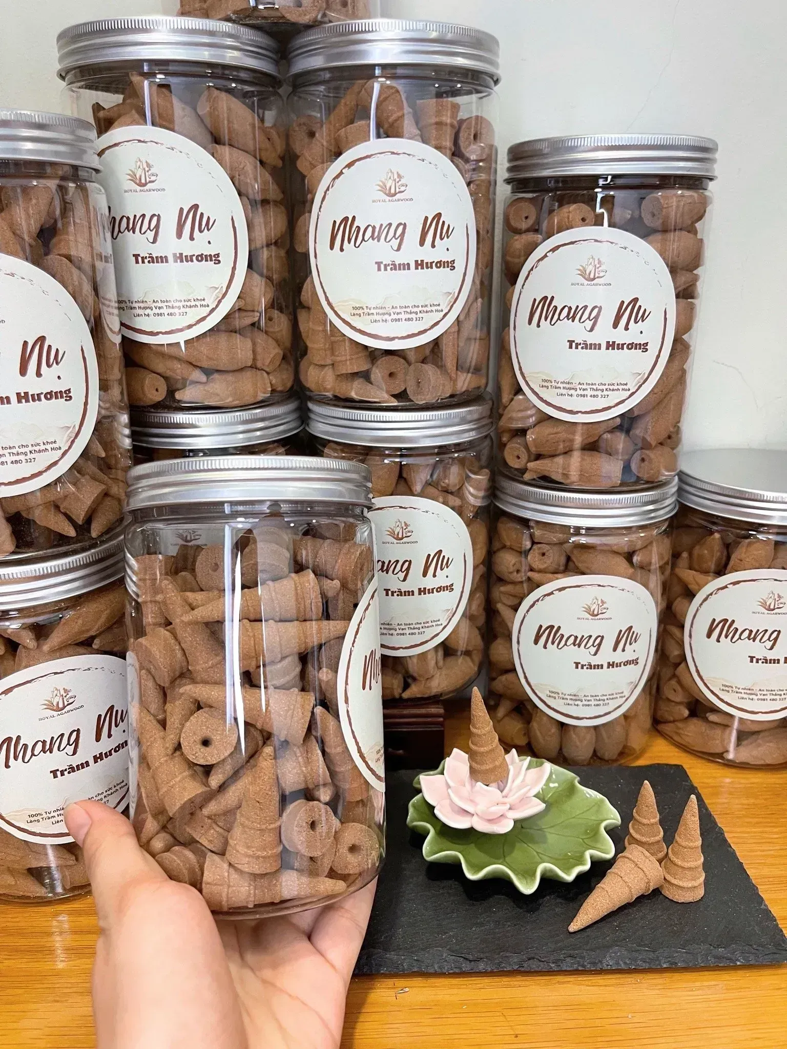 Backflow Agarwood Incense Cones – Natural Vietnamese Oud (80 Cones Box)